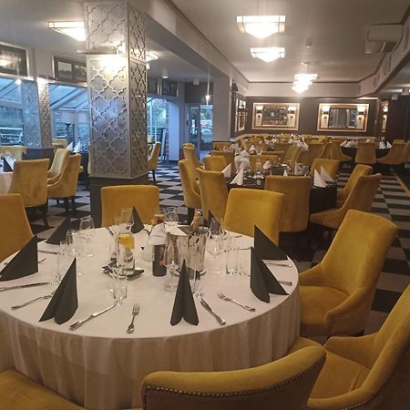 Hotel Moscicki Spala Bagian luar foto