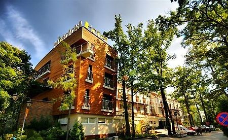 Hotel Moscicki Spala Bagian luar foto