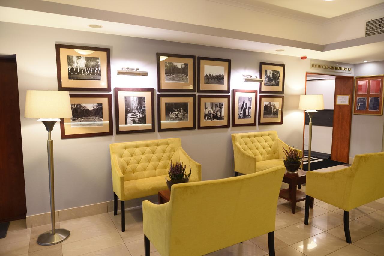 Hotel Moscicki Spala Bagian luar foto