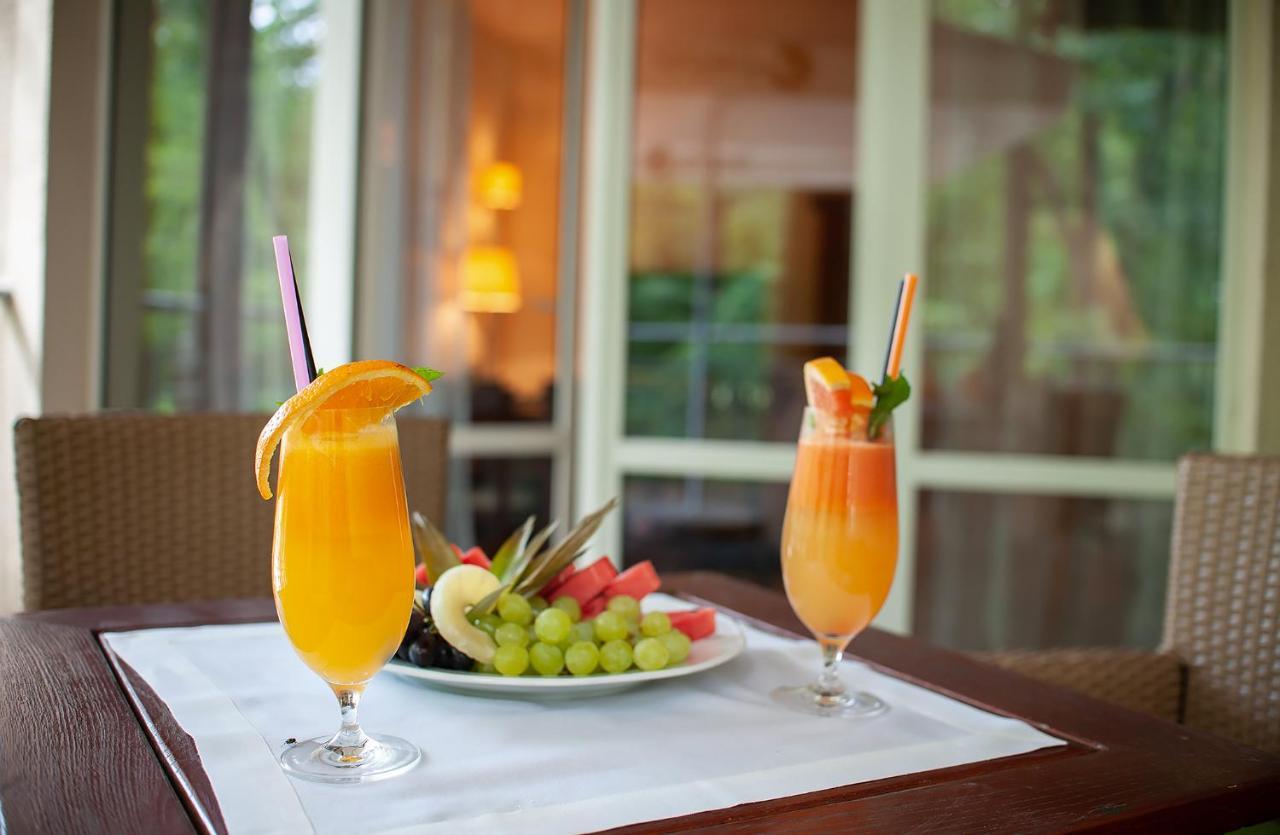 Hotel Moscicki Spala Bagian luar foto